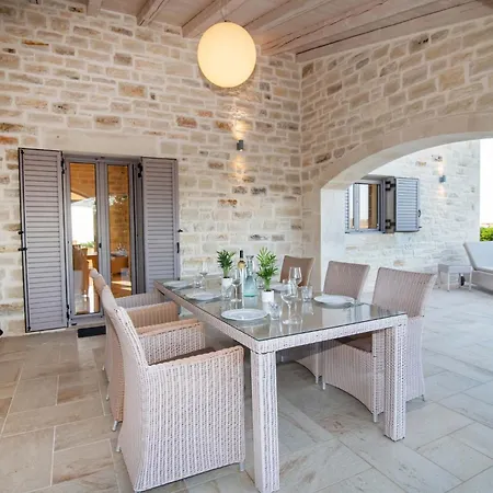 Elia, By Hellocrete * Rethymno