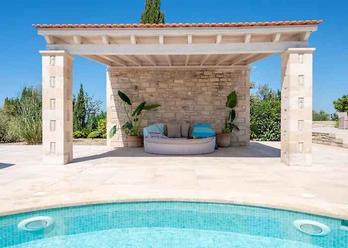 Villa Elia, By Hellocrete