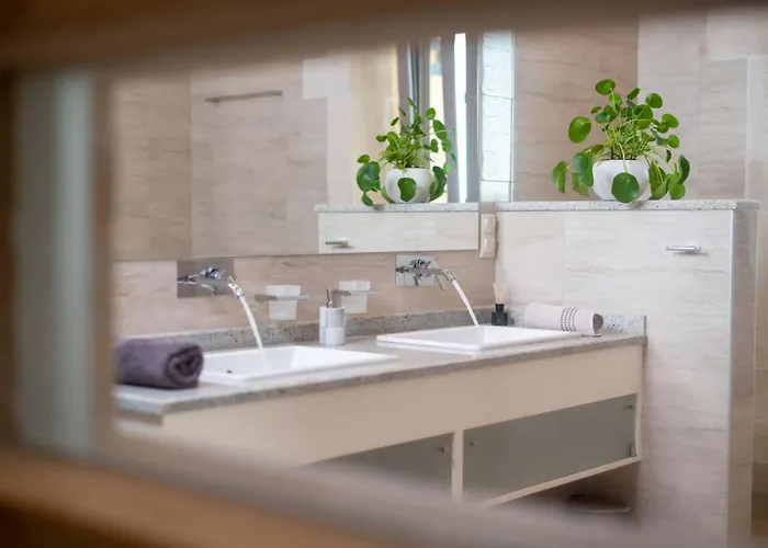 Elia, By Hellocrete Villa