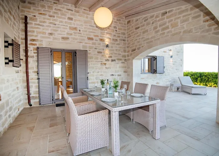 Elia, By Hellocrete * Rethymno